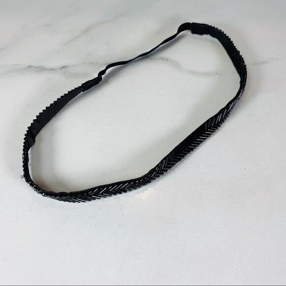 Diagonal Glass Bead Angle Design Stretch Headband - Picture 1 of 3